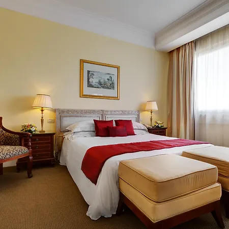Готель Mercure Excelsior Катанія