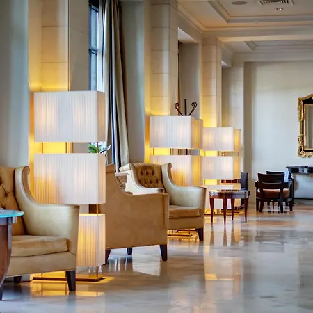 Готель Mercure Excelsior